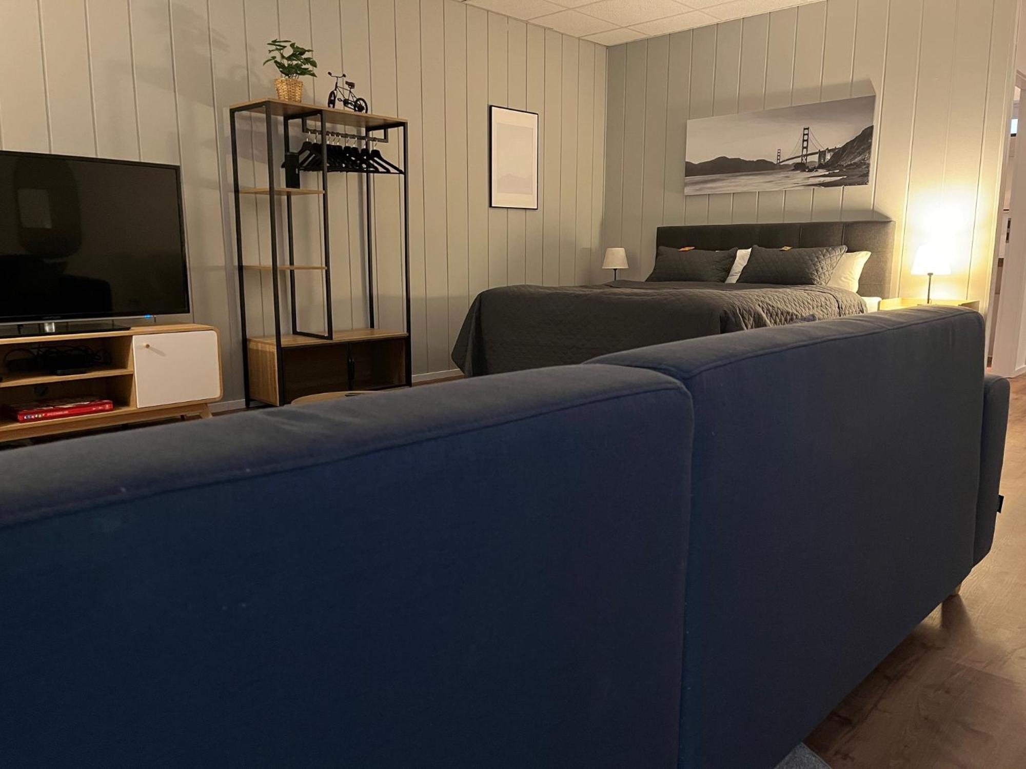 Weimotel Am Mit Parkplatz, Kueche Und Hdtv Apartment