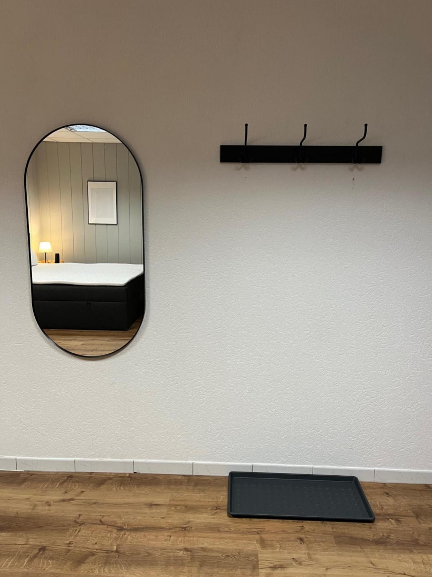Weimotel Am Mit Parkplatz, Kueche Und Hdtv